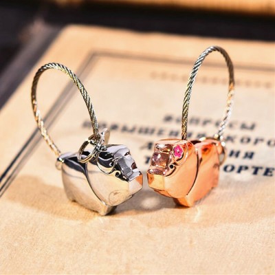 Creative men and women couple lover key chain pig